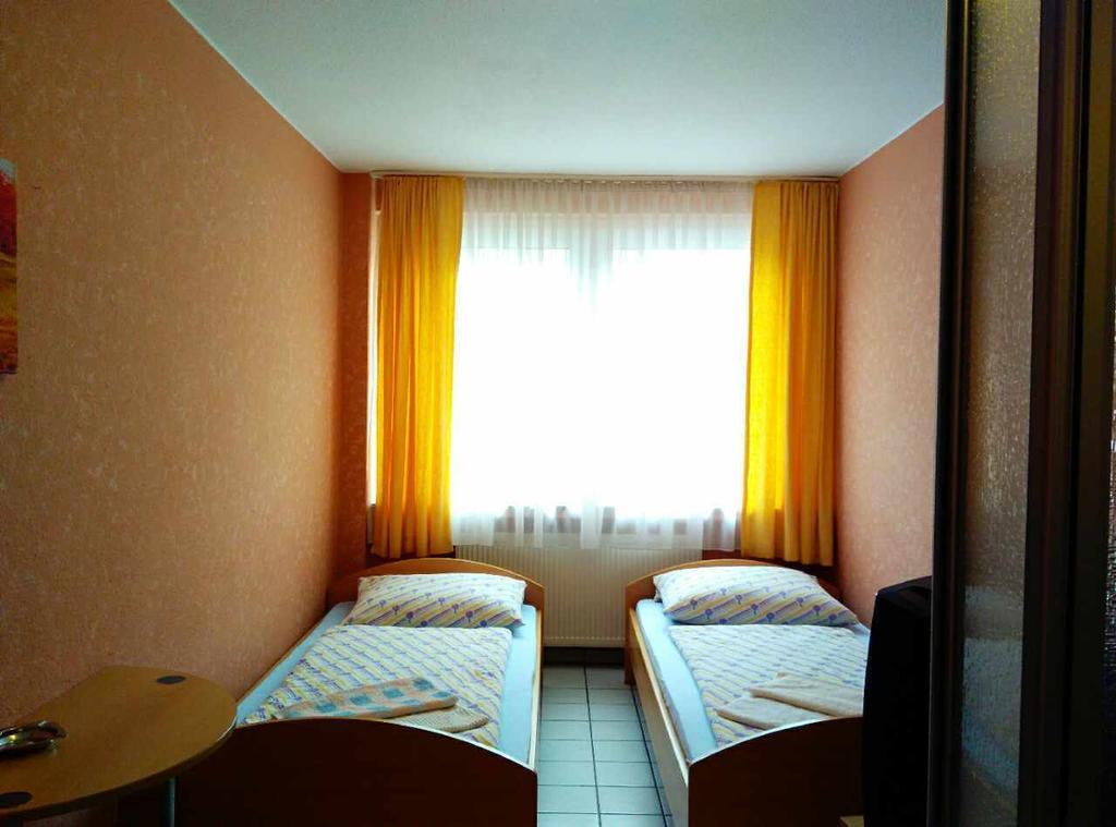 Hotel Yans Oberhausen  Ruang foto