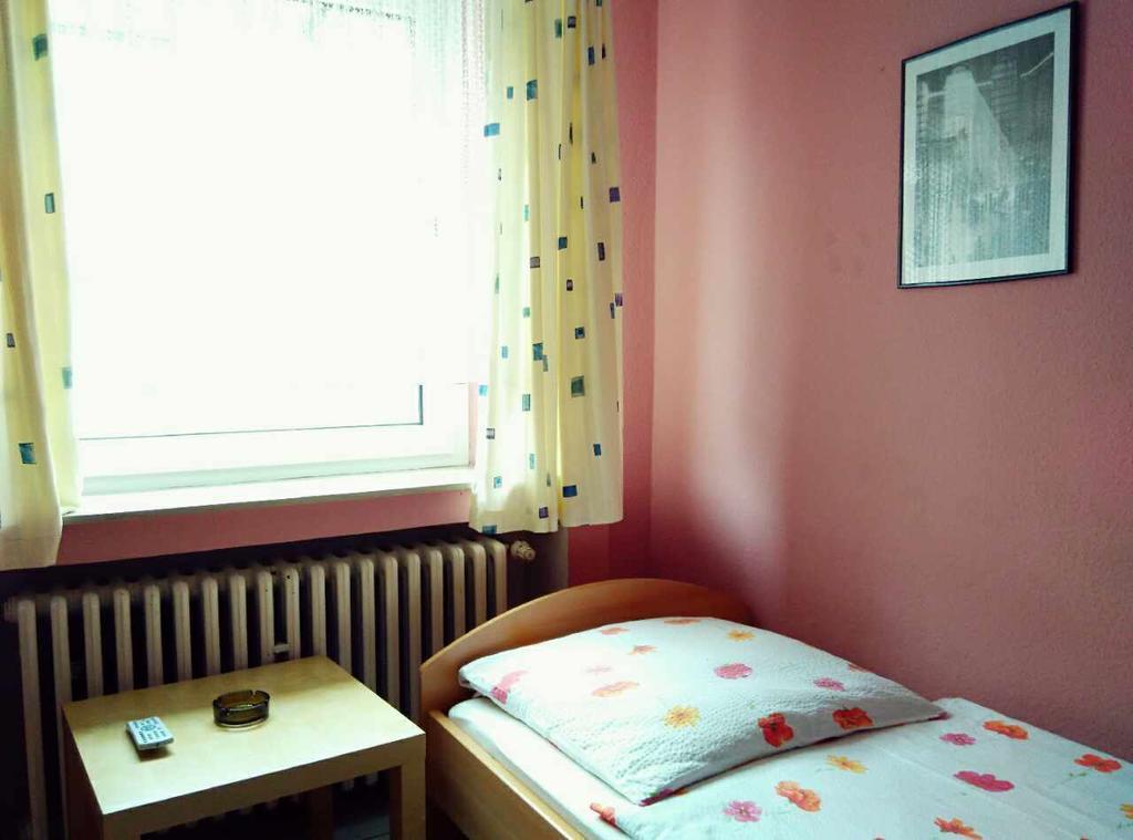 Hotel Yans Oberhausen  Ruang foto